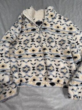 Love Tree Sherpa Zip Pullover in Cream, Black & Light Blue